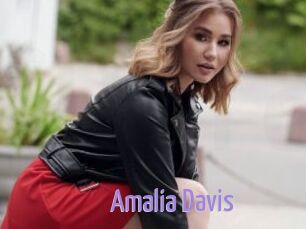 Amalia_Davis