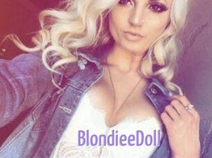 BlondieeDoll