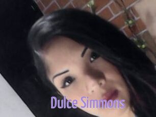 Dulce_Simmons