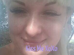 Kiss_Me_XoXo