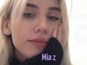 Mia_z