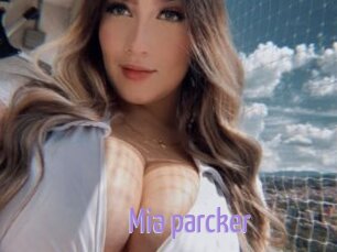 Mia_parcker