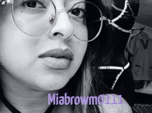 Miabrowm0111